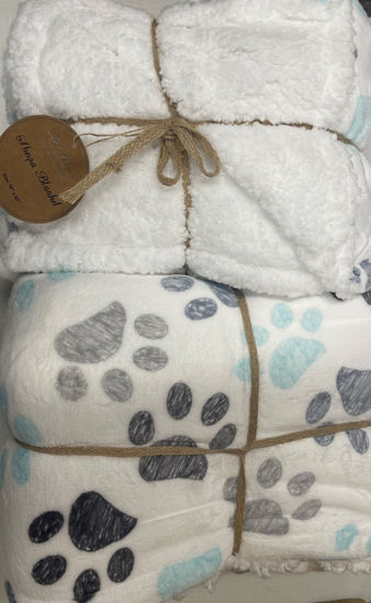 Picture of Sherpa Paws Blanket 50”x60”