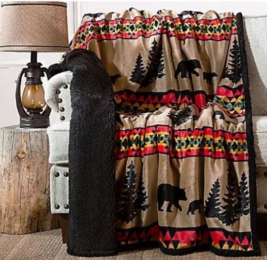Picture of Bear Trails Plush Throw